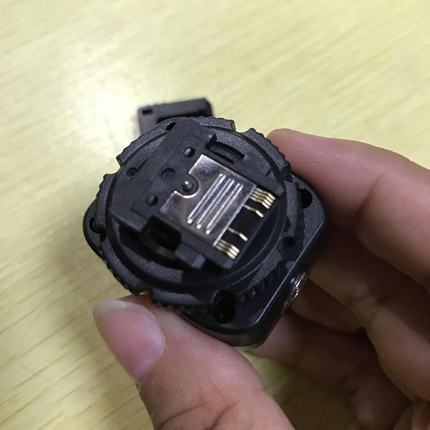PICO TF-323 Hot Shoe Adapter for Sony a7R, a6000, RX10 | Flash Trigger Converter - Image 5